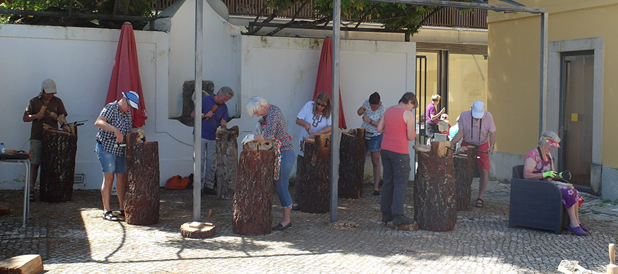 Beeldhouwen in het buitenland
